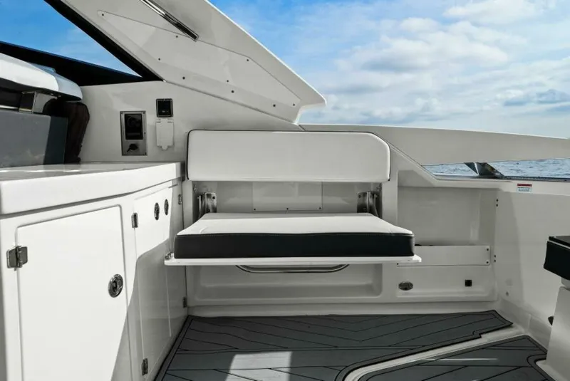 Slide: The Image of 2023 Monterey 385 SS - Seating - 5975340