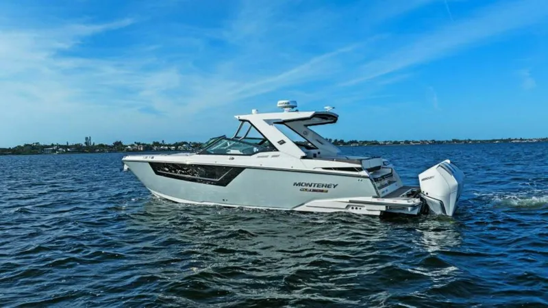 Slide: The Image of 2023 Monterey 385 SS - Profile - 5975359