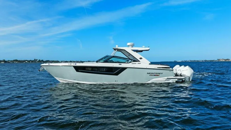 Slide: The Image of 2023 Monterey 385 SS - Profile - 5975360