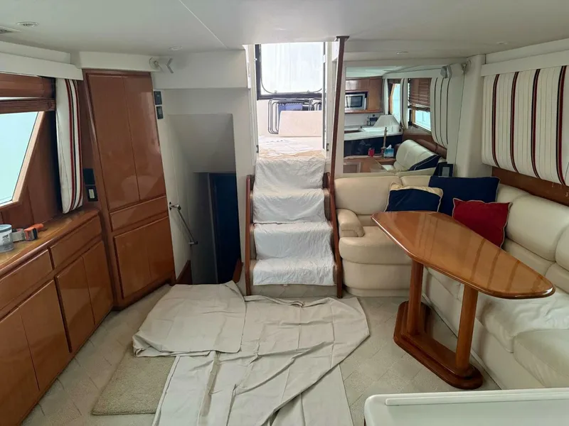 Slide: The Image of salon looking aft - 5978542