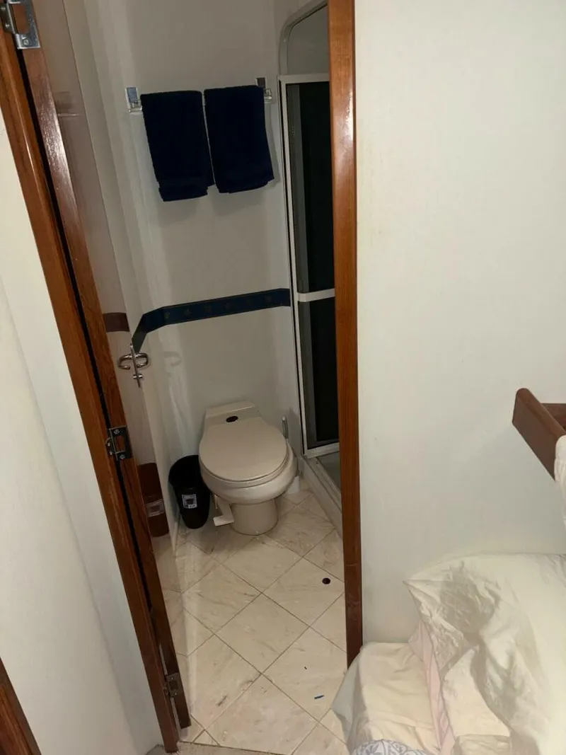 Slide: The Image of forward head - 5978545