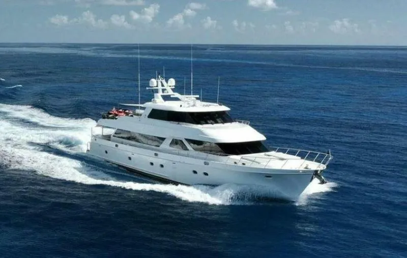 The Image of Ocean Alexander 100 Skylounge Megayacht 2008 - undefined