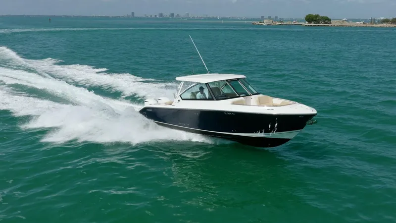 Slide: The Image of Pursuit DC 325 2017 - 5975852