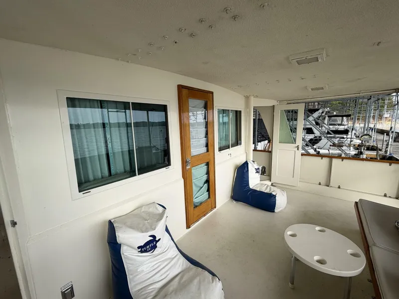 Slide: The Image of Hatteras 58 LRC 1975 - 5976250