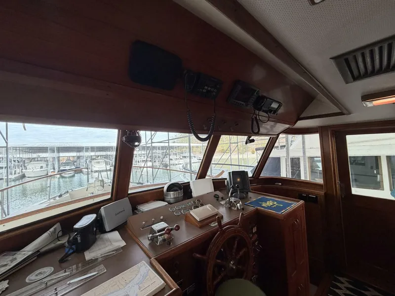 Slide: The Image of Hatteras 58 LRC 1975 - 5976292