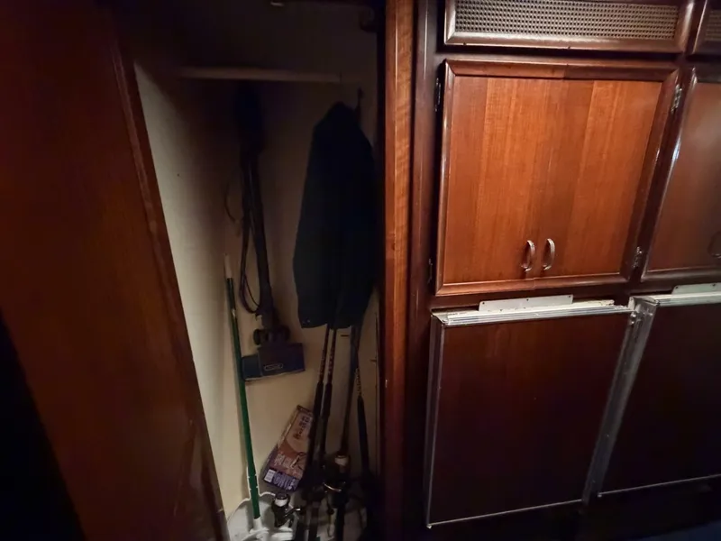 Slide: The Image of Hatteras 58 LRC 1975 - 5976322