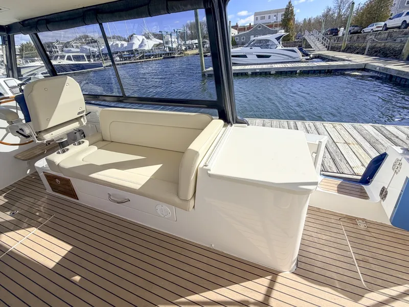 Slide: The Image of MJM 3 2022 - 6031541