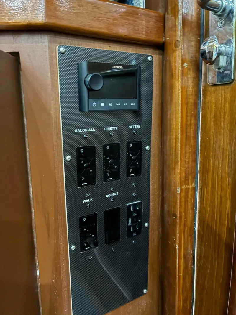 Slide: The Image of Buddy Davis SPORTFISH 2001 - 6041591