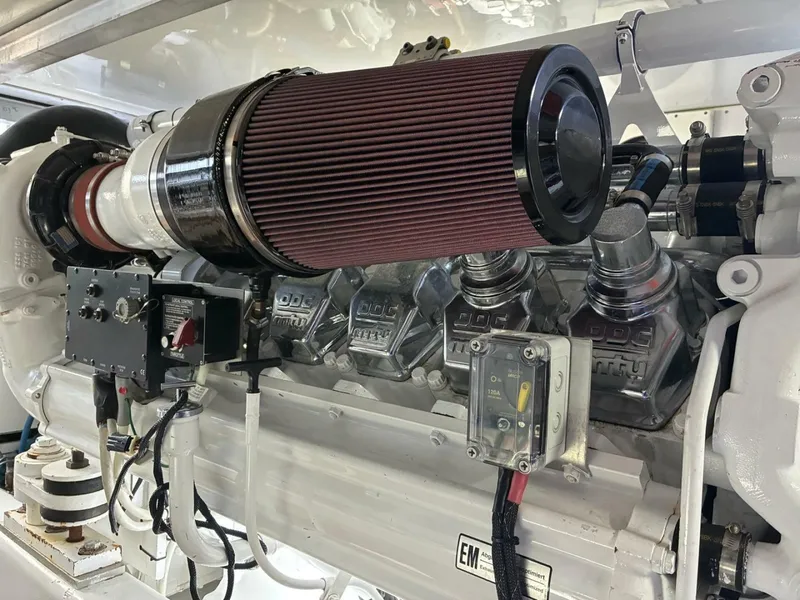 Slide: The Image of Buddy Davis SPORTFISH 2001 - 6041600