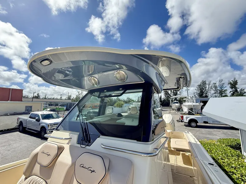 Slide: The Image of Chris-Craft 31 Catalina 2026 - 5976573