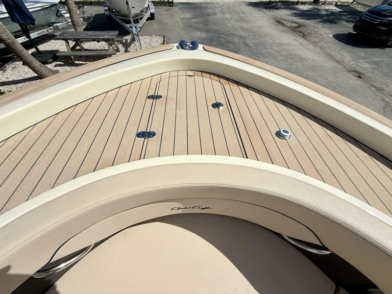 Slide: The Image of Chris-Craft 31 Catalina 2026 - 5976582