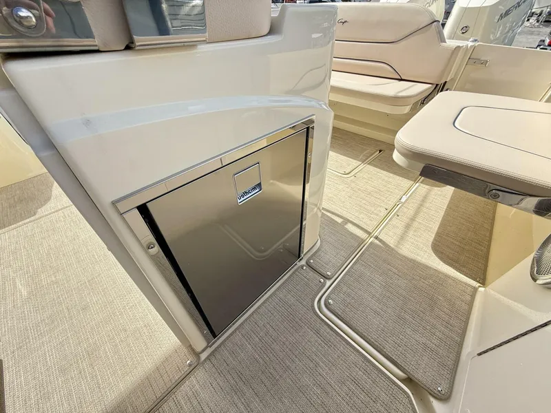 Slide: The Image of Chris-Craft 31 Catalina 2026 - 5976578