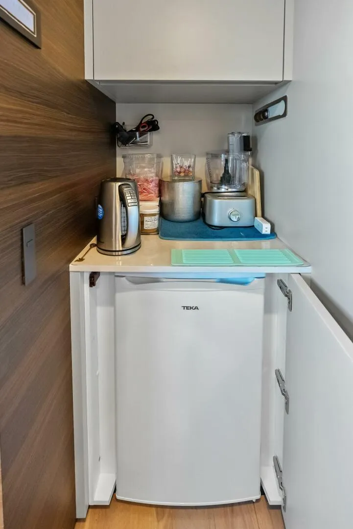 Slide: The Image of Custom 33 Navetta 2023 - 5984881