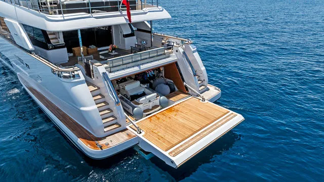 Slide: The Image of Custom 33 Navetta 2023 - 178