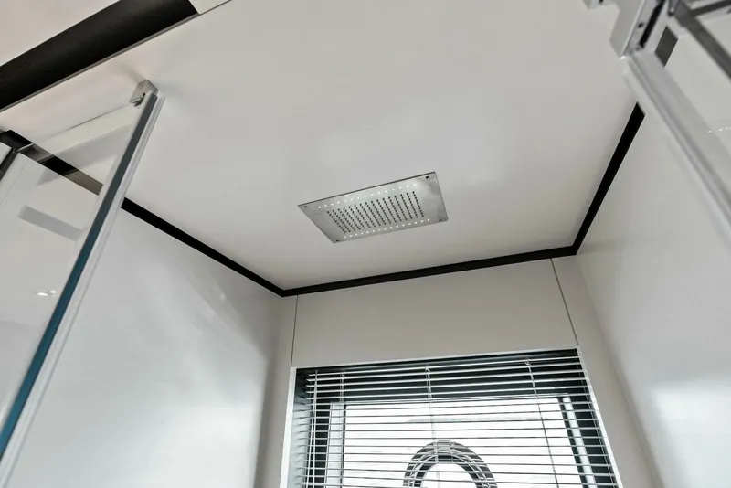 Slide: The Image of Custom 33 Navetta 2023 - 5984858