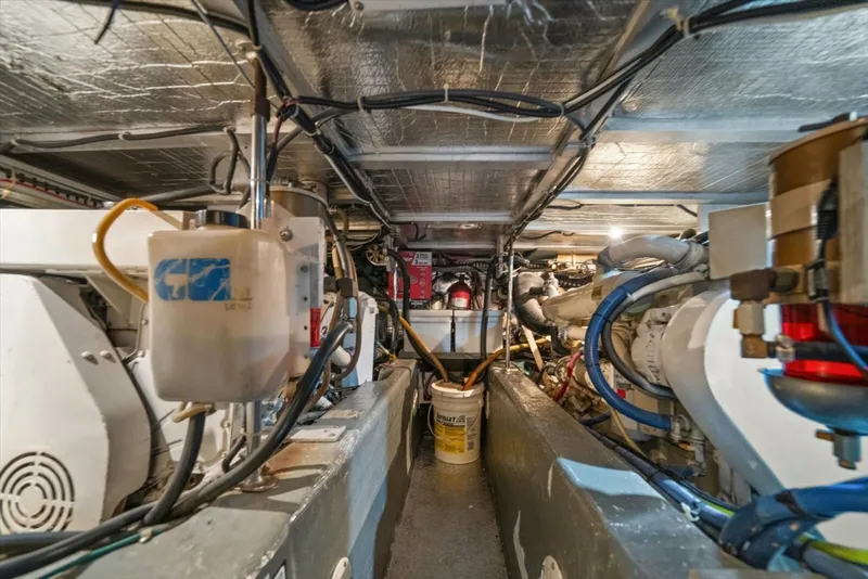 Slide: The Image of Carver Yachts 455 Aft Cabin MY 1998 - 6014092