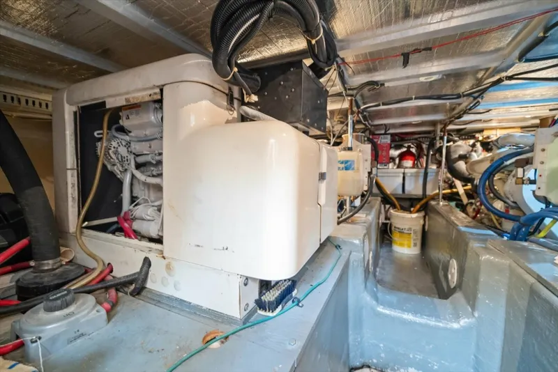 Slide: The Image of Carver Yachts 455 Aft Cabin MY 1998 - 6014093