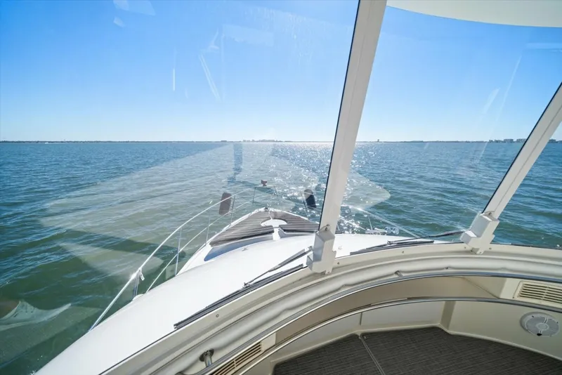 Slide: The Image of Carver Yachts 455 Aft Cabin MY 1998 - 6014020