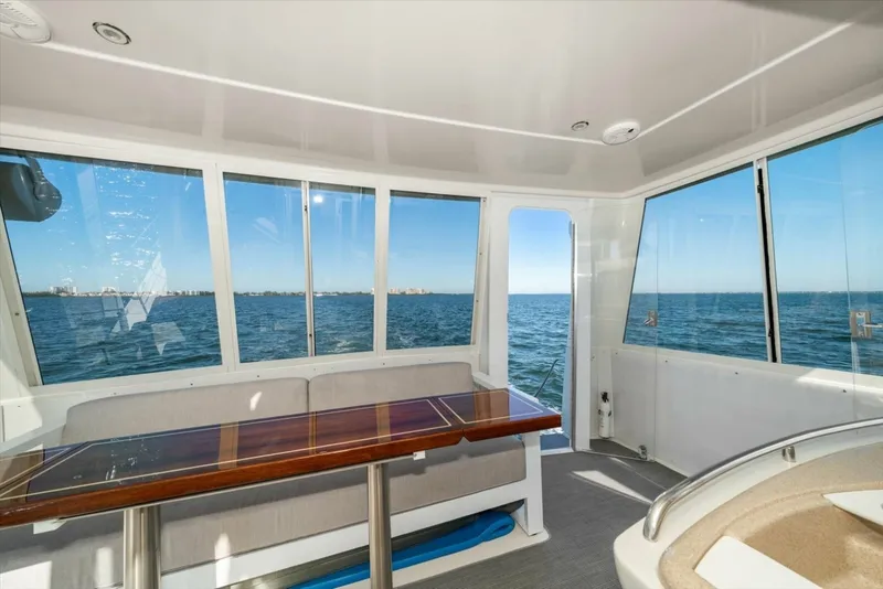 Slide: The Image of Carver Yachts 455 Aft Cabin MY 1998 - 6014025