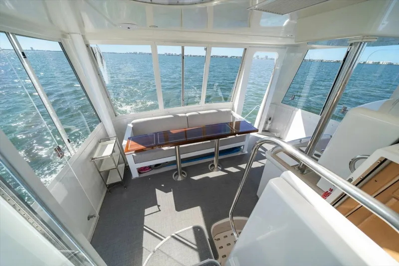 Slide: The Image of Carver Yachts 455 Aft Cabin MY 1998 - 6014026