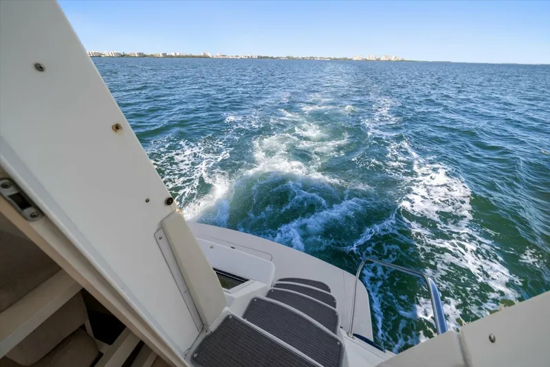 Slide: The Image of Carver Yachts 455 Aft Cabin MY 1998 - 6014033