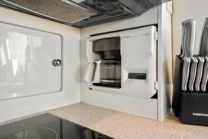 Slide: The Image of Carver Yachts 455 Aft Cabin MY 1998 - 6014041