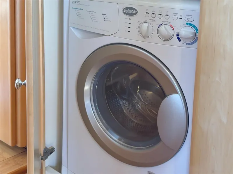 Slide: The Image of Carver Yachts 455 Aft Cabin MY 1998 - 6014066