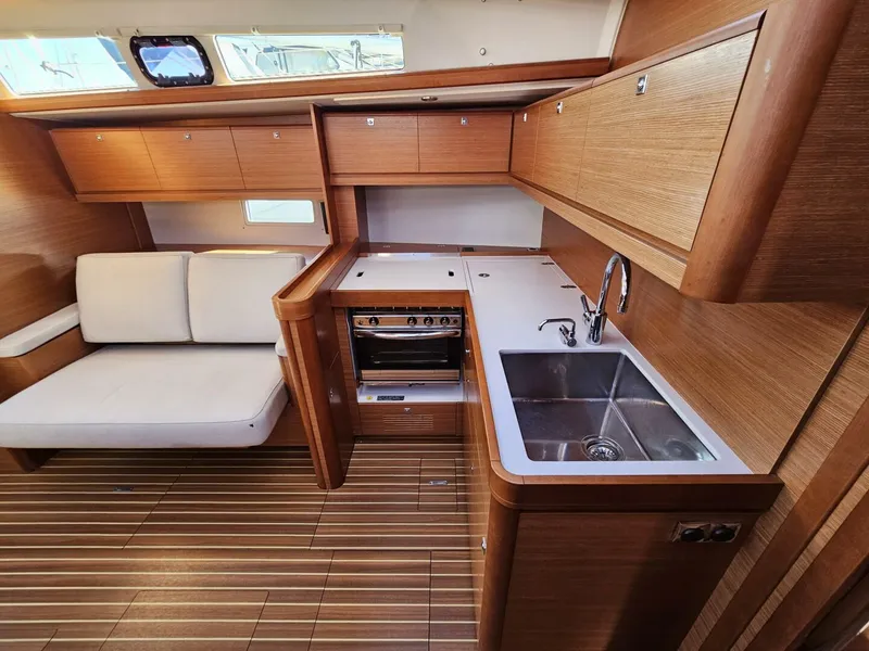 Slide: The Image of Dufour 45 2018 - 5977186