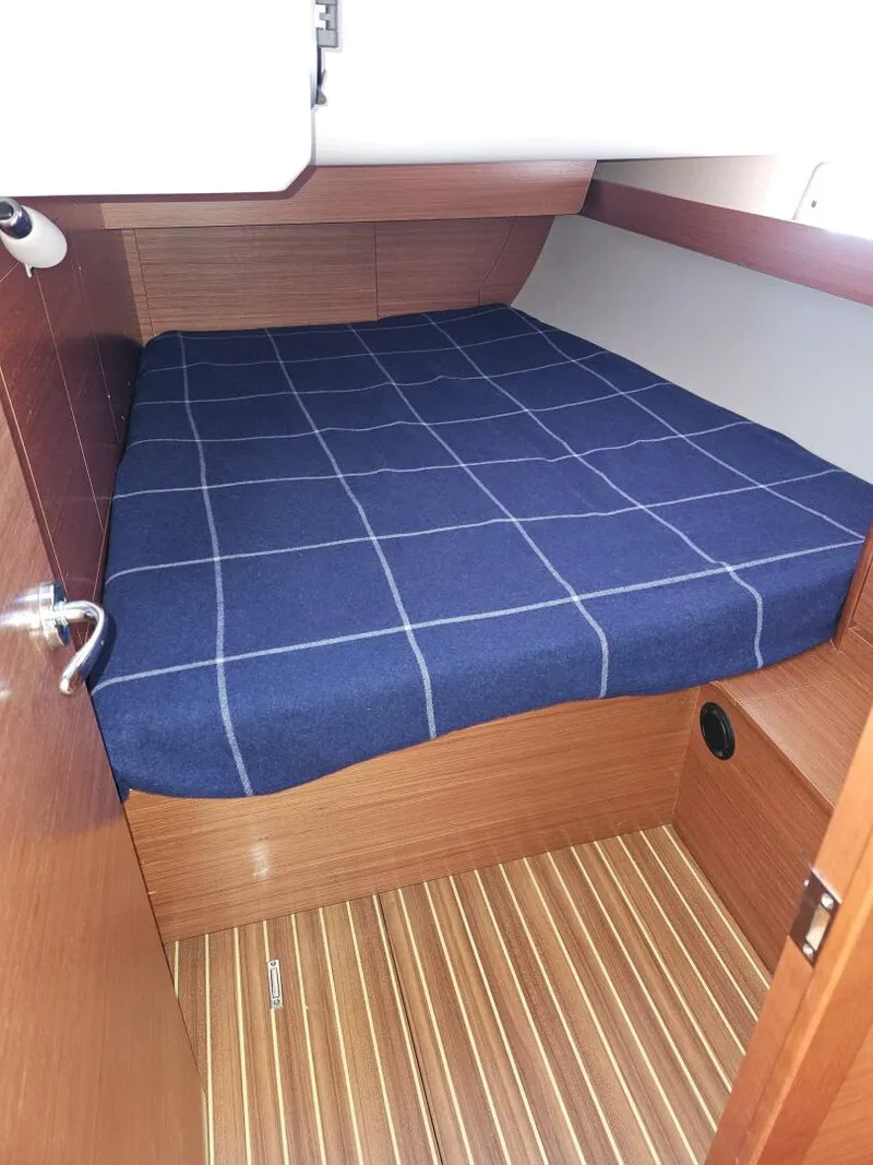 Slide: The Image of Dufour 45 2018 - 5977183