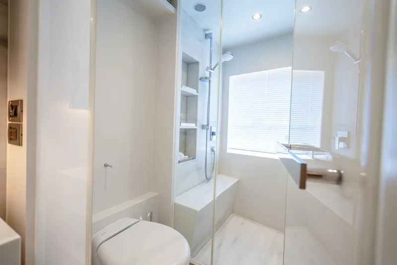 Slide: The Image of Horizon FD80 2020 - 6006676