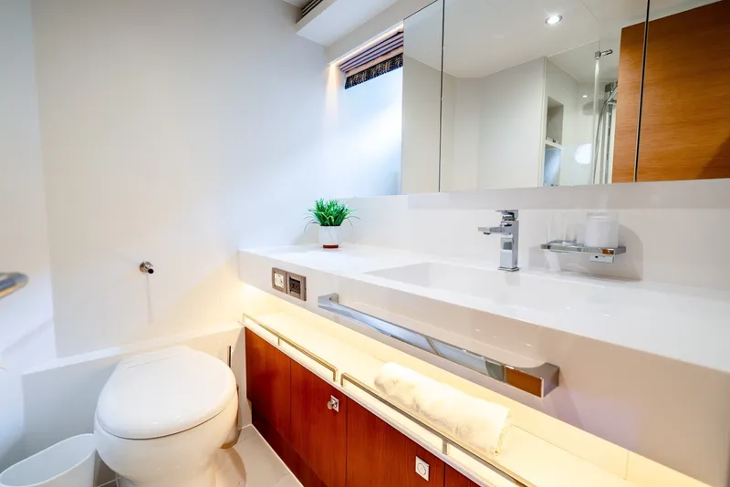 Slide: The Image of Horizon FD80 2020 - 6006681