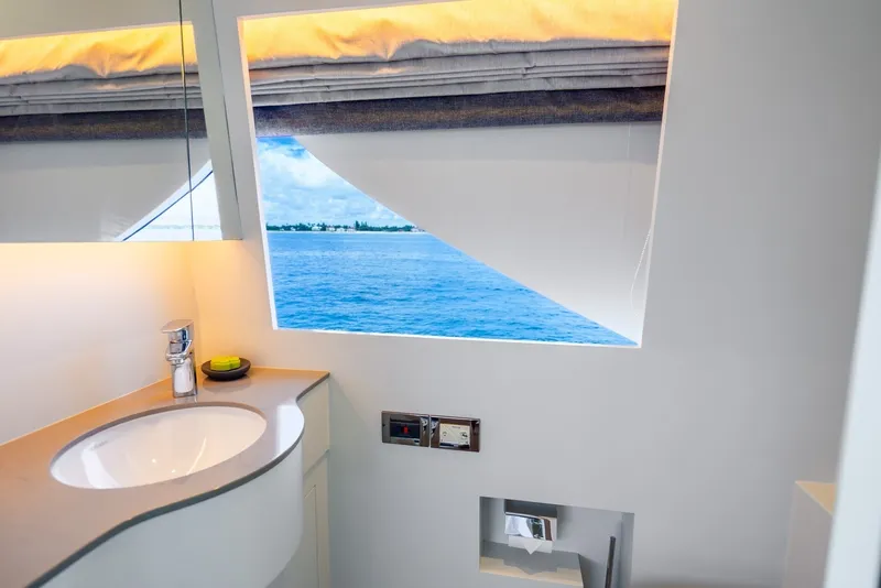 Slide: The Image of Horizon FD80 2020 - 6006693