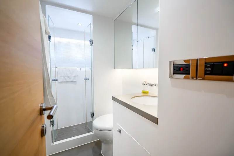 Slide: The Image of Horizon FD80 2020 - 6006700