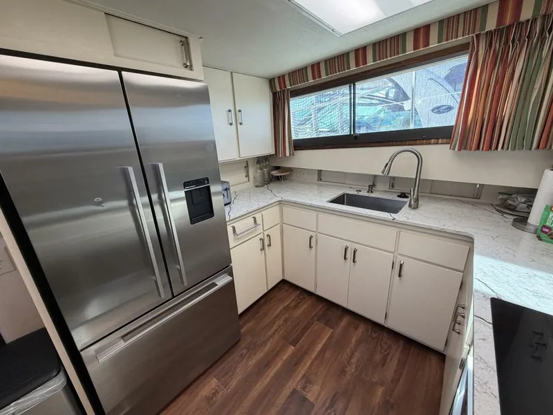 Slide: The Image of Hatteras Motor Yacht 1987 - 5978286