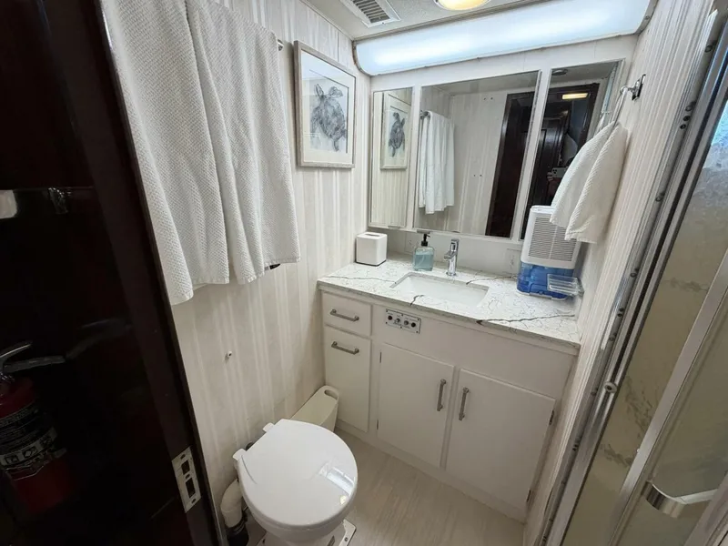 Slide: The Image of Hatteras Motor Yacht 1987 - 5978300