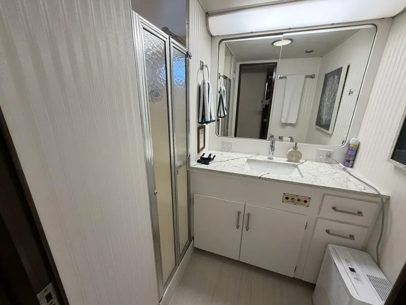 Slide: The Image of Hatteras Motor Yacht 1987 - 5978313