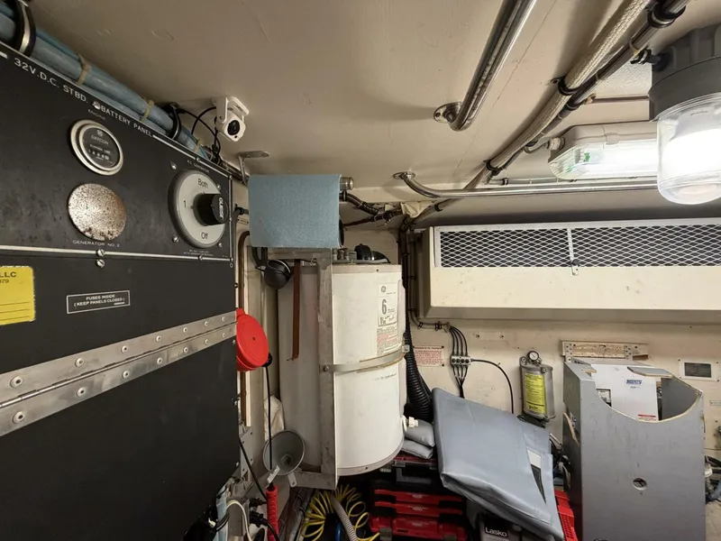 Slide: The Image of Hatteras Motor Yacht 1987 - 5978341