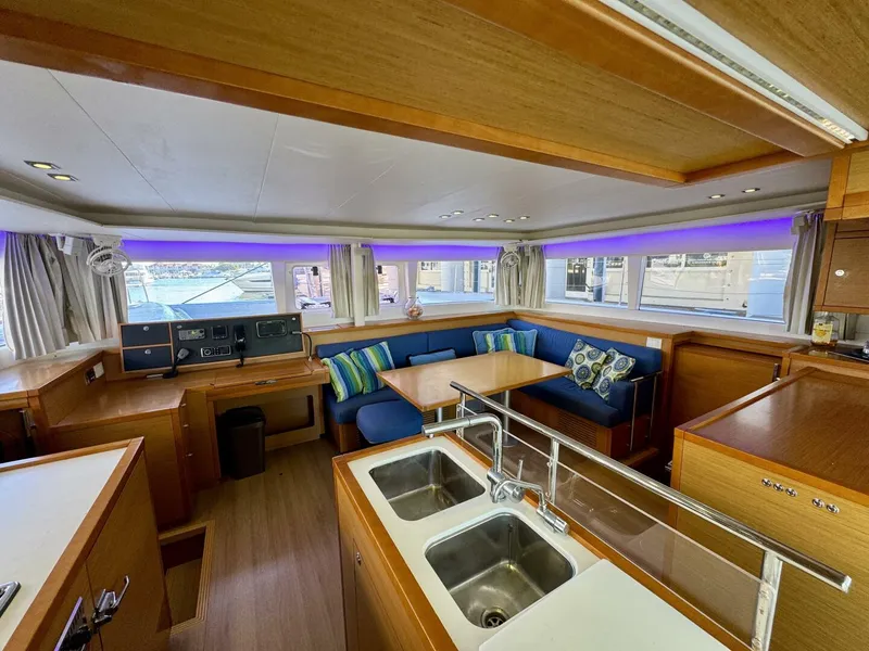 Slide: The Image of Lagoon 450 F 2012 - 5978396