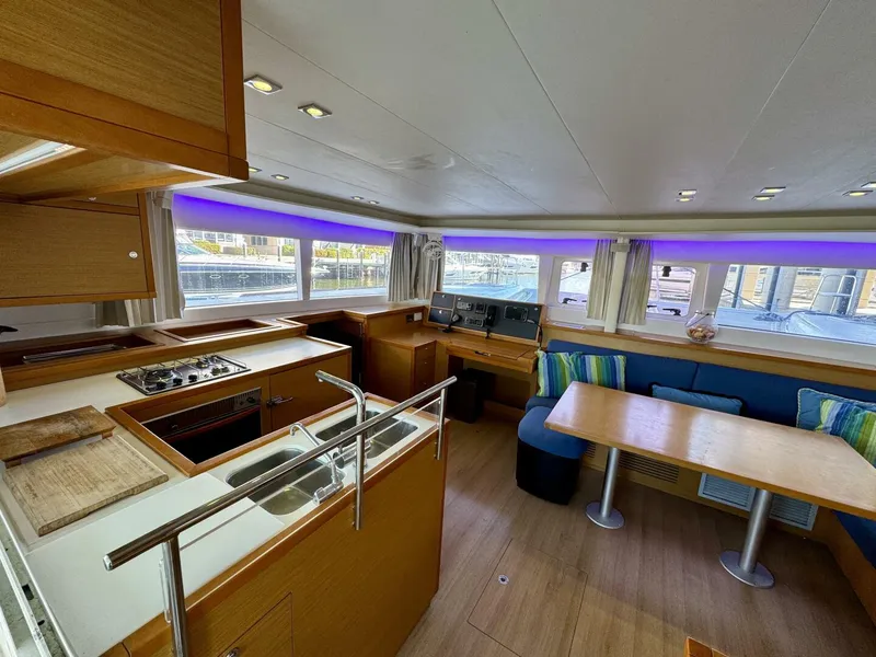 Slide: The Image of Lagoon 450 F 2012 - 5978402