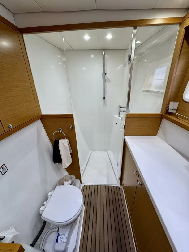 Slide: The Image of Lagoon 450 F 2012 - 5978423