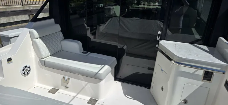 Slide: The Image of Regal 36 XO 2021 - 5978387