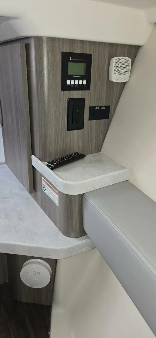 Slide: The Image of Regal 36 XO 2021 - 5978443