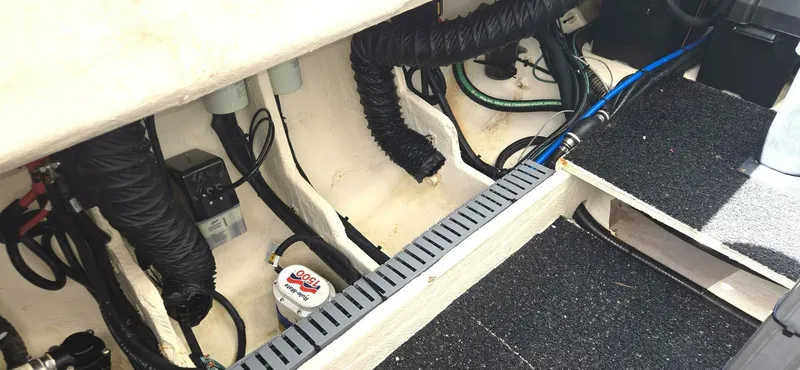 Slide: The Image of Regal 36 XO 2021 - 5978410