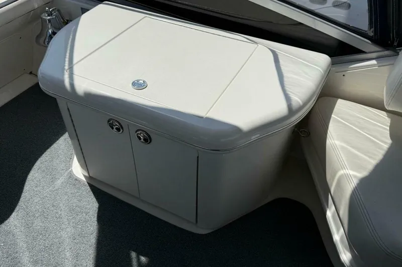 Slide: The Image of Sea Ray 44 Sedan Bridge 2006 - 5996702