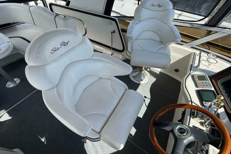 Slide: The Image of Sea Ray 44 Sedan Bridge 2006 - 5996704