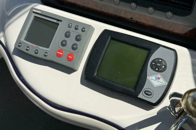 Slide: The Image of Sea Ray 44 Sedan Bridge 2006 - 5996710