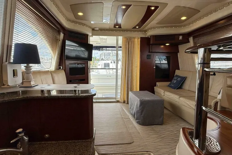 Slide: The Image of Sea Ray 44 Sedan Bridge 2006 - 5996715