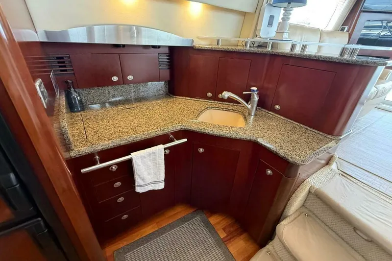 Slide: The Image of Sea Ray 44 Sedan Bridge 2006 - 5996726