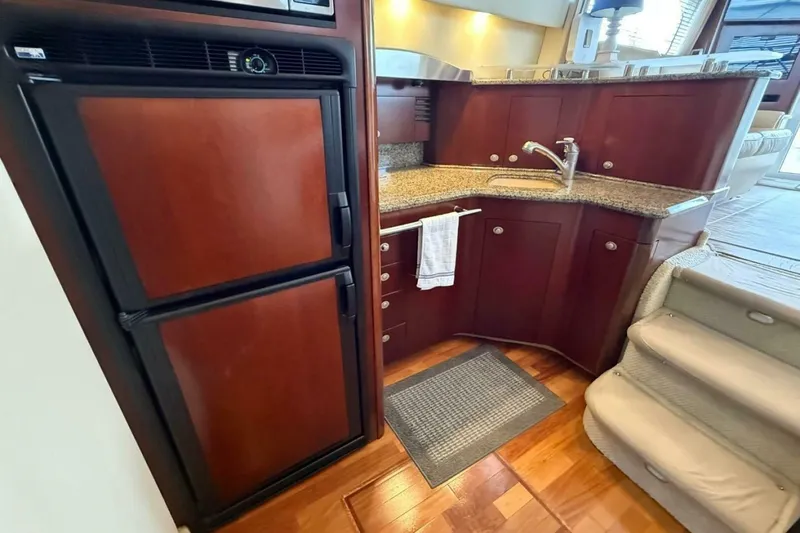 Slide: The Image of Sea Ray 44 Sedan Bridge 2006 - 5996729