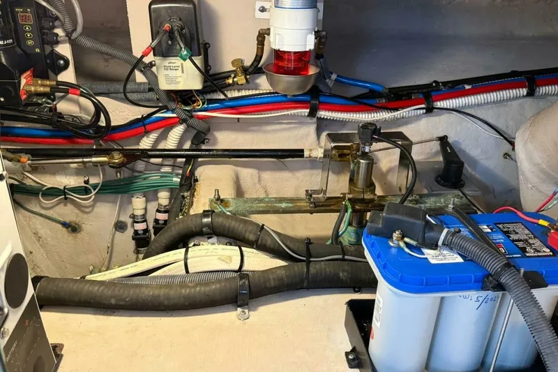 Slide: The Image of Sea Ray 44 Sedan Bridge 2006 - 5996752